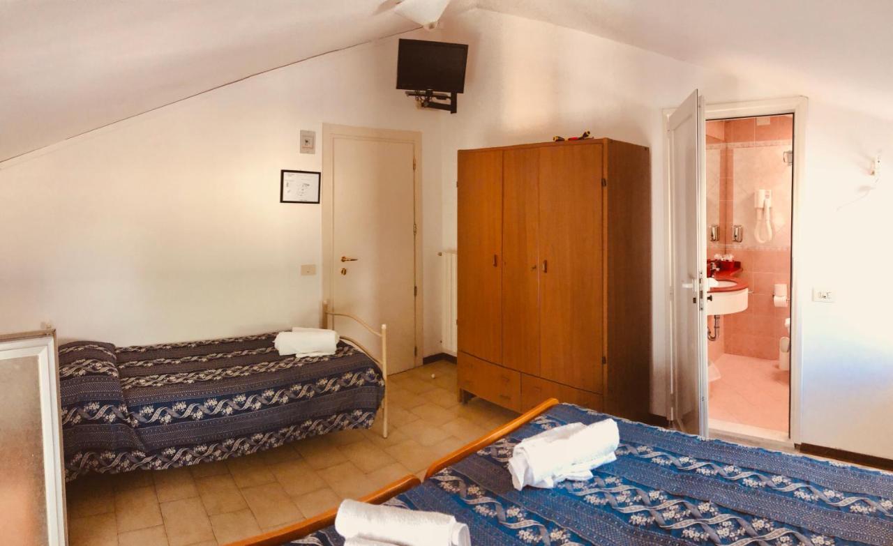 Hotel Villa Lieta Rimini Eksteriør billede