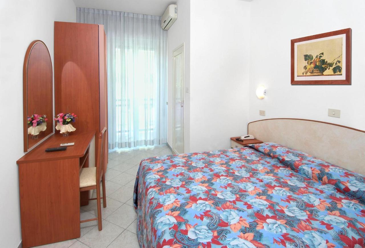 Hotel Villa Lieta Rimini Eksteriør billede