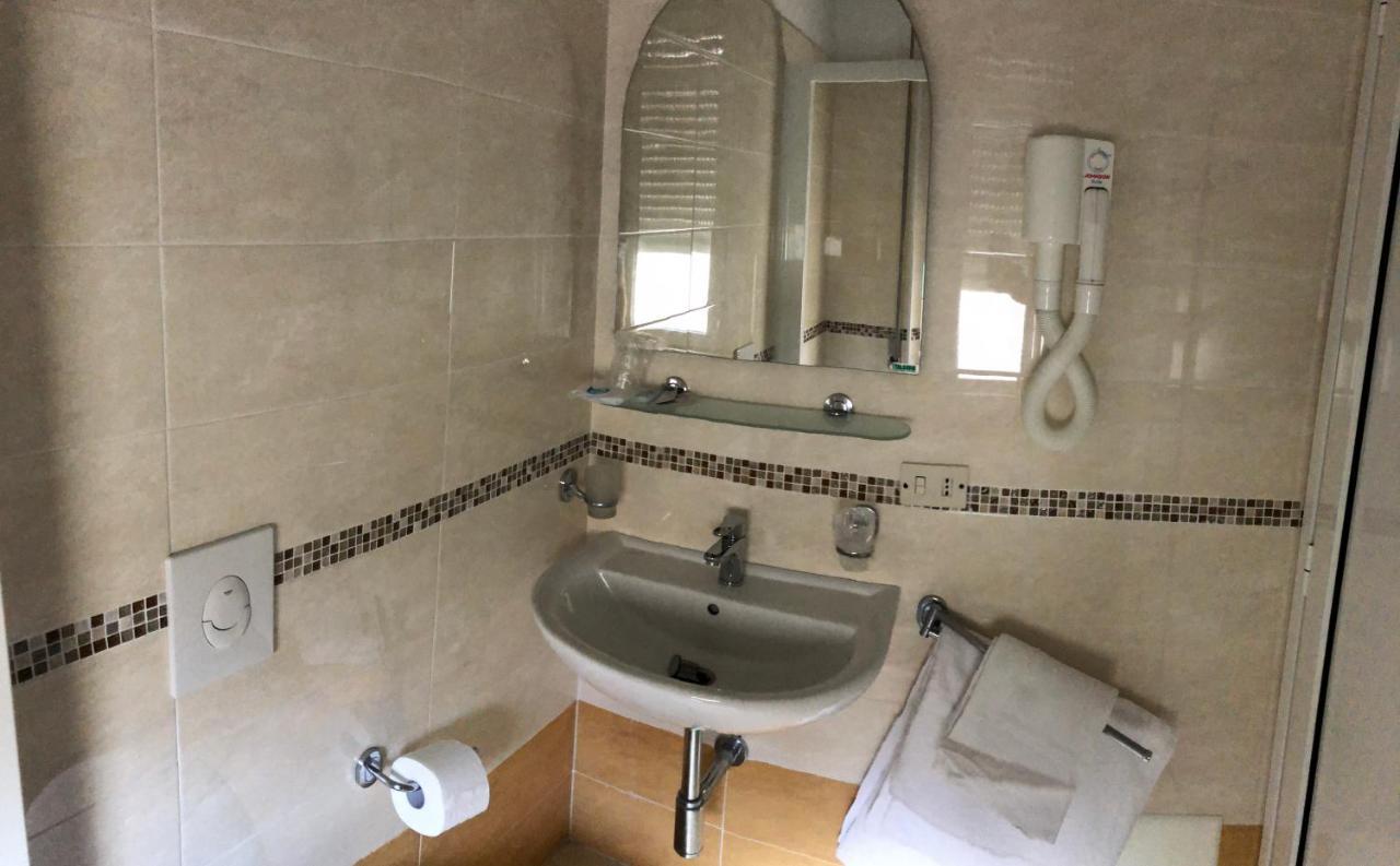 Hotel Villa Lieta Rimini Eksteriør billede